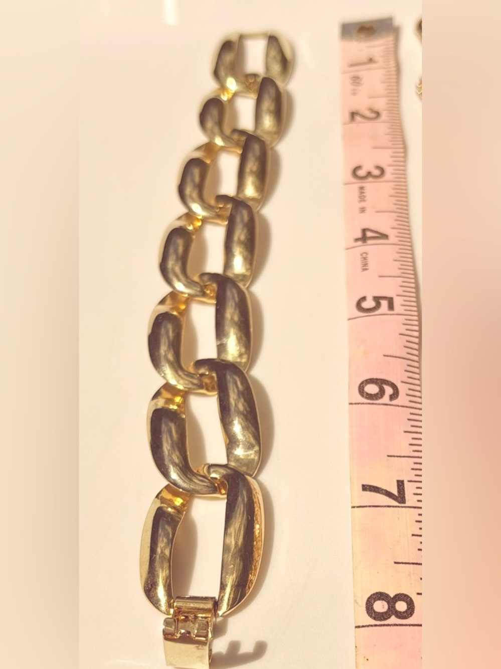 Elegant Gold Chain Link Bracelet